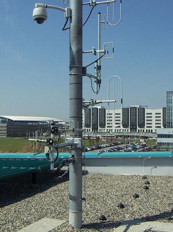 Instalace zařízení Radom na Letišti Praha
