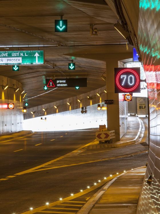 Úsekové měření rychlosti 