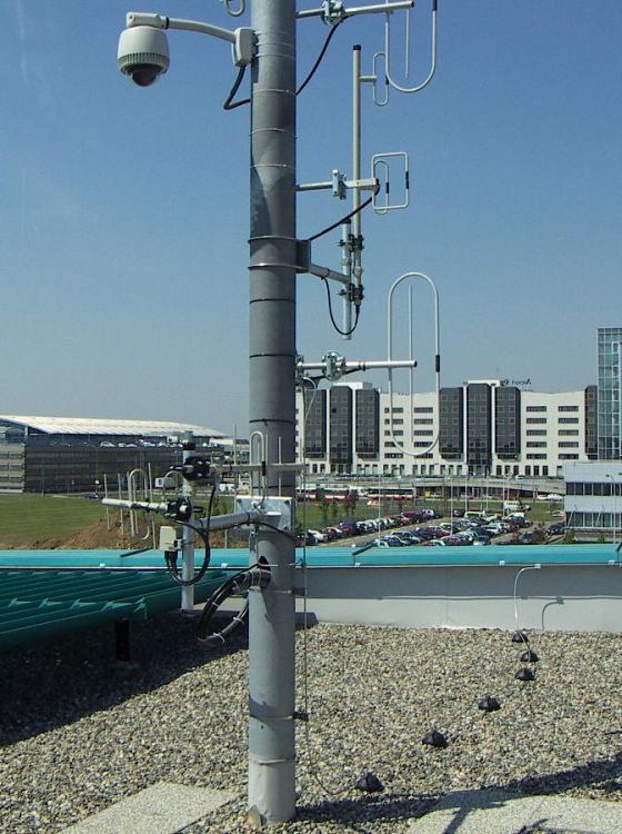 Instalace zařízení Radom na Letišti Praha