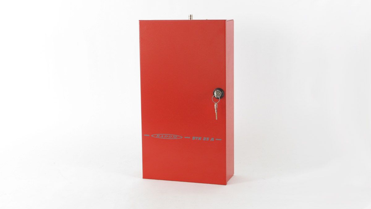 Radiový vysílač STX23A uzavřený